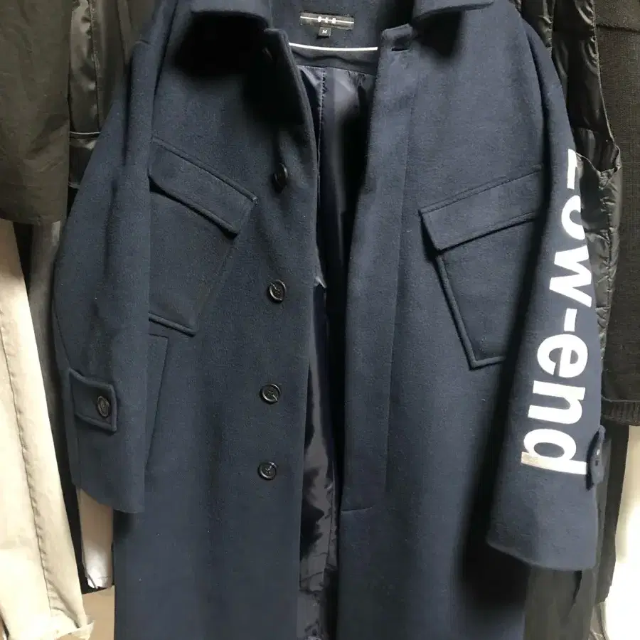 써 코트 (ser AG4 MAC COAT)