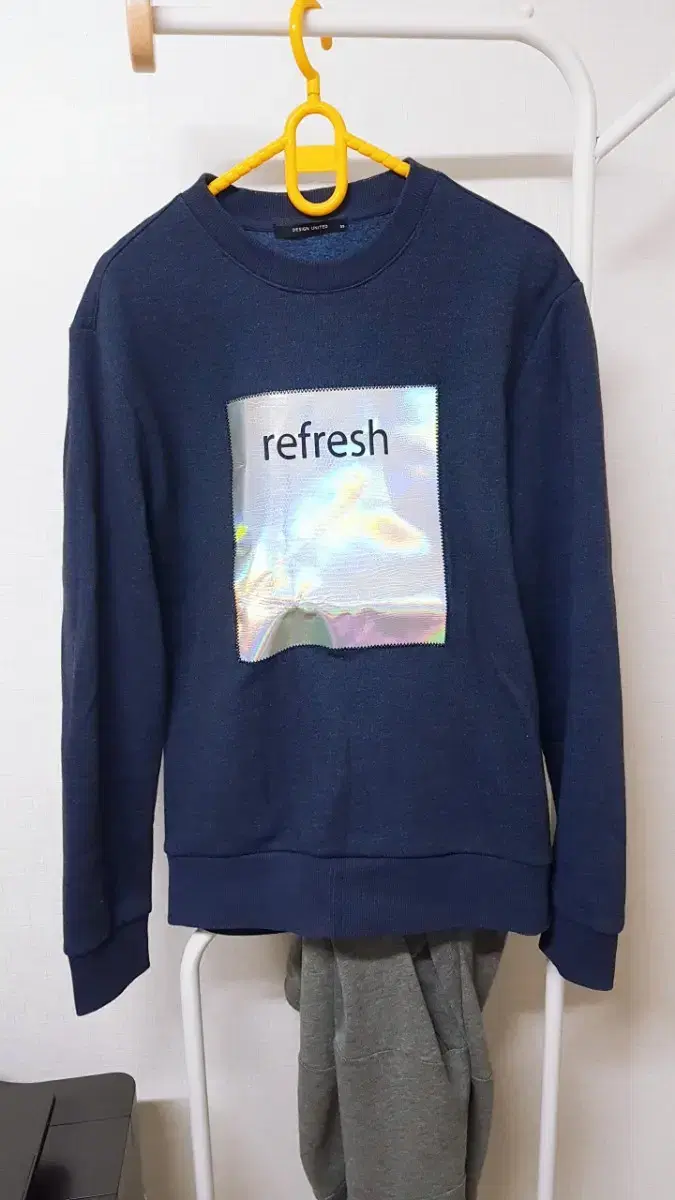 95>DesignUnited hologram Sweatshirt