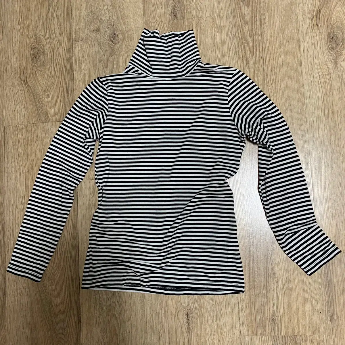 Striped tee (mock pola)