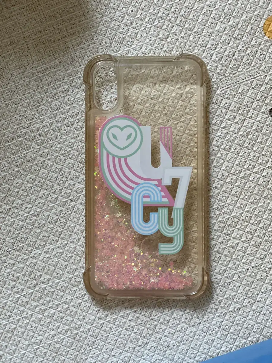 (Price final) Lucky Chouette iPhone case