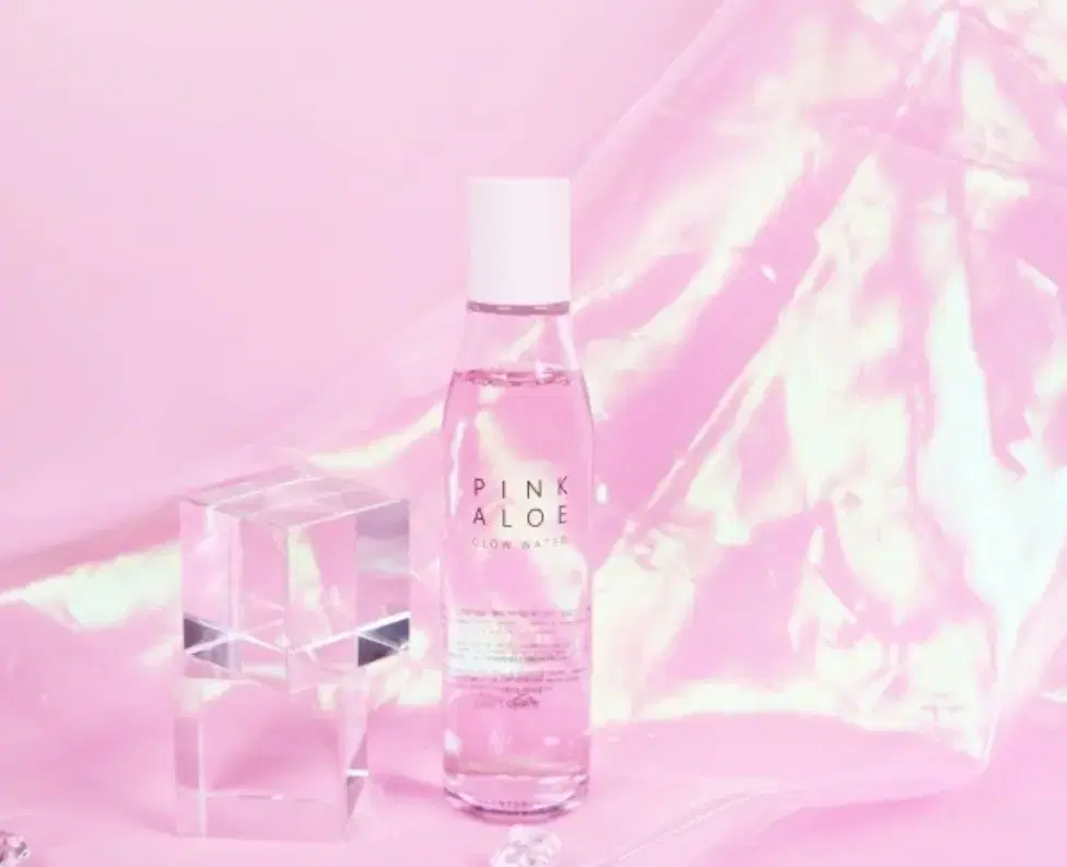 Visual Cosmetics Pink Aloe Glow Paha Water