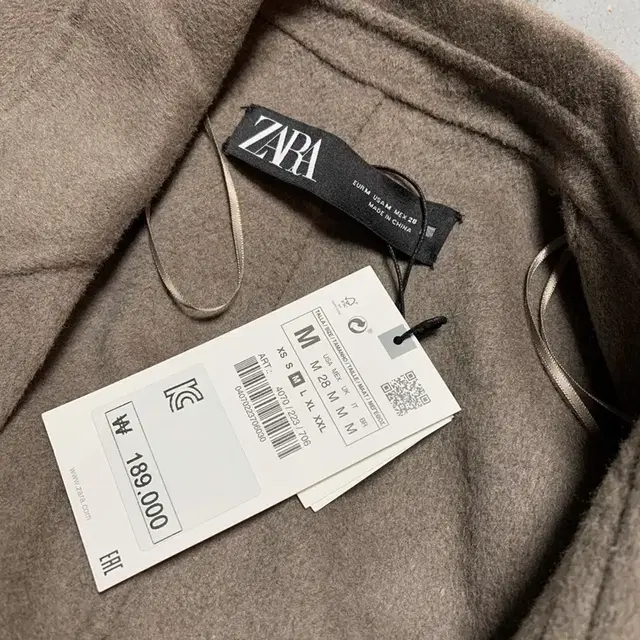 자라 ZARA 슬리브 롱 코트