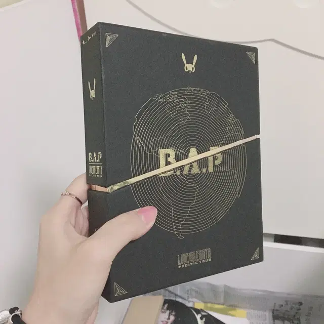 B.A.P LIVE ON EARTH PACIFIC DVD