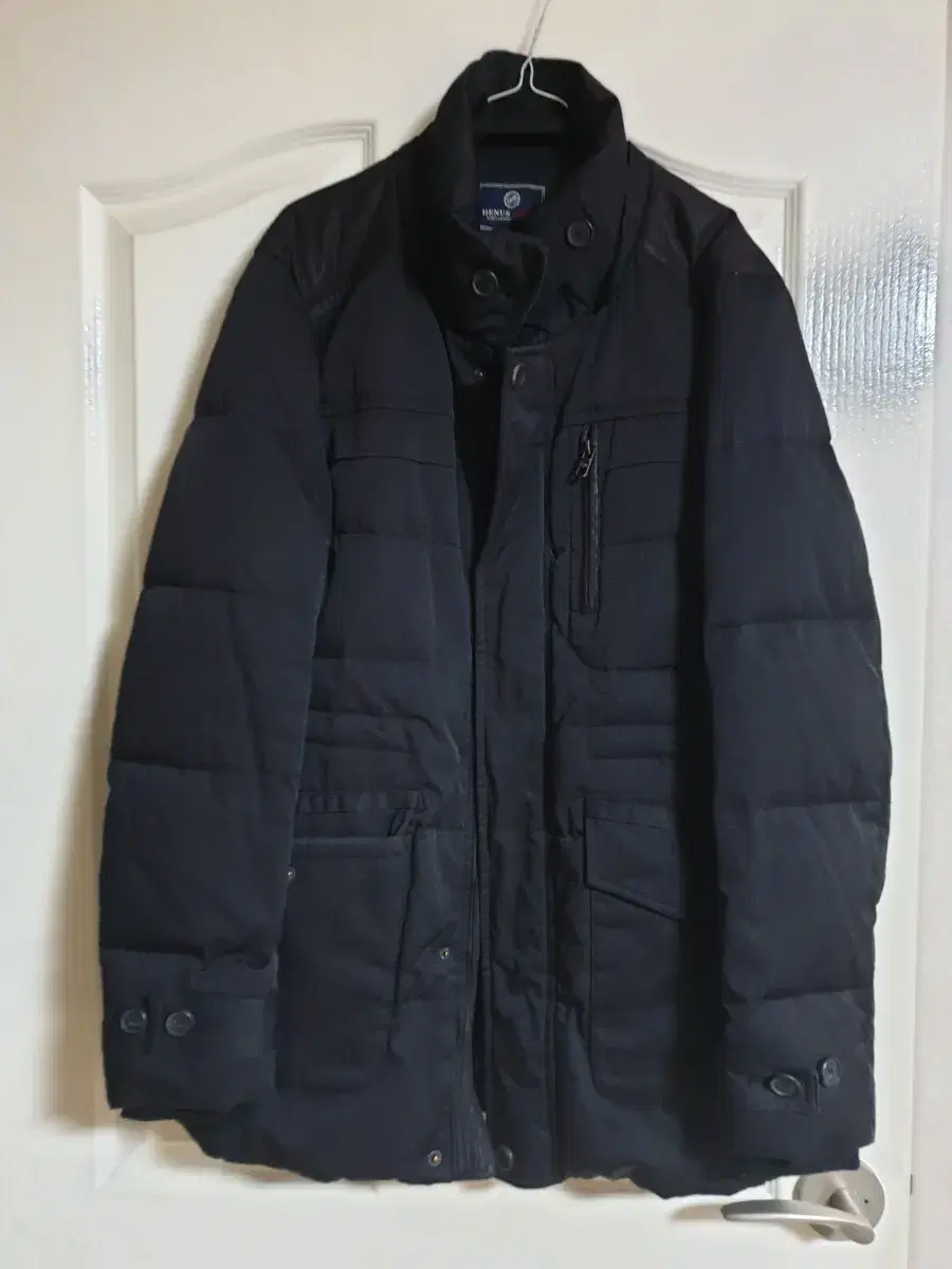 Men's duck vahn coats (100)