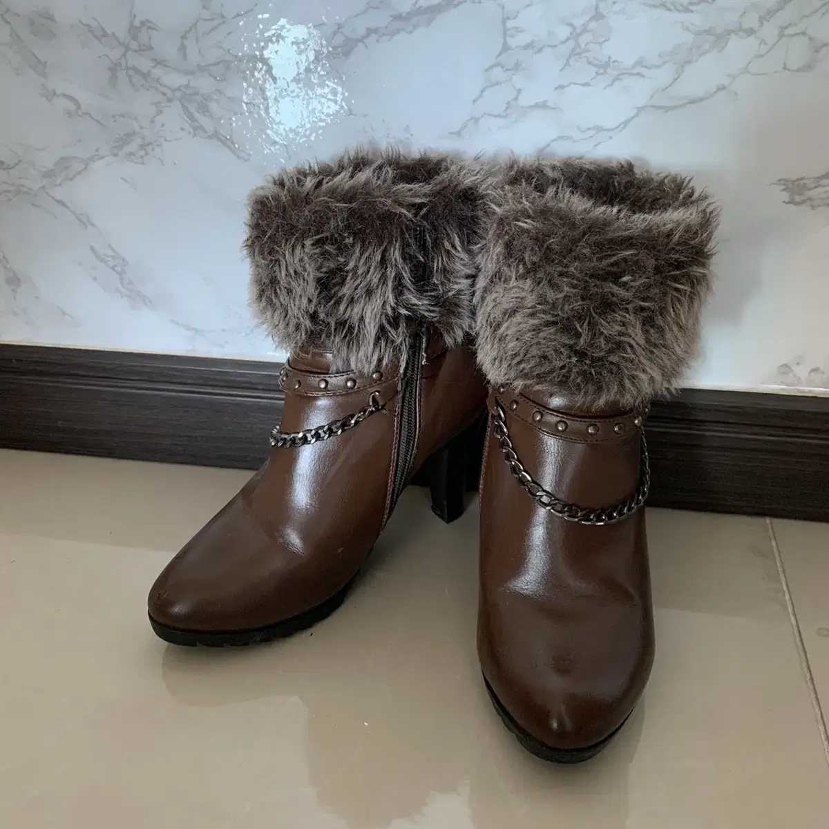 Winter ankle boots