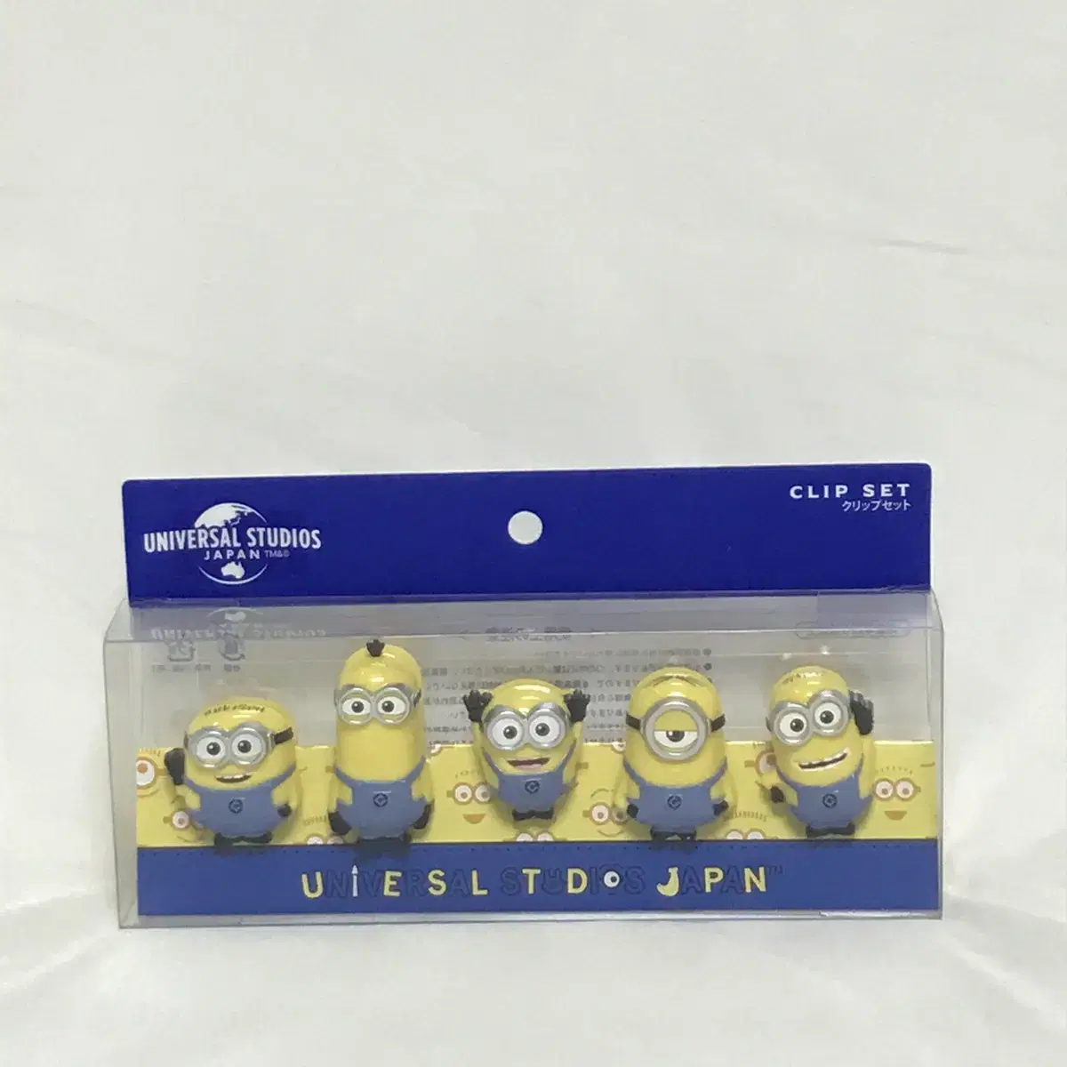 Universal Studios Minion Tongs