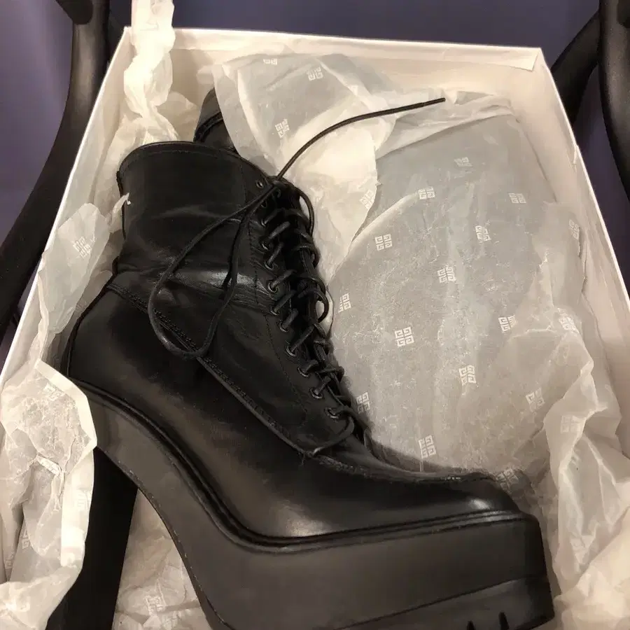 (정품)지방시 앵클 부츠 Givenchy Ankle Boots 39