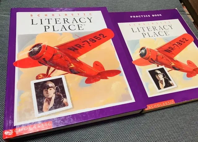 Scholastic Literacy Place 미국 교과서 워크북 포함