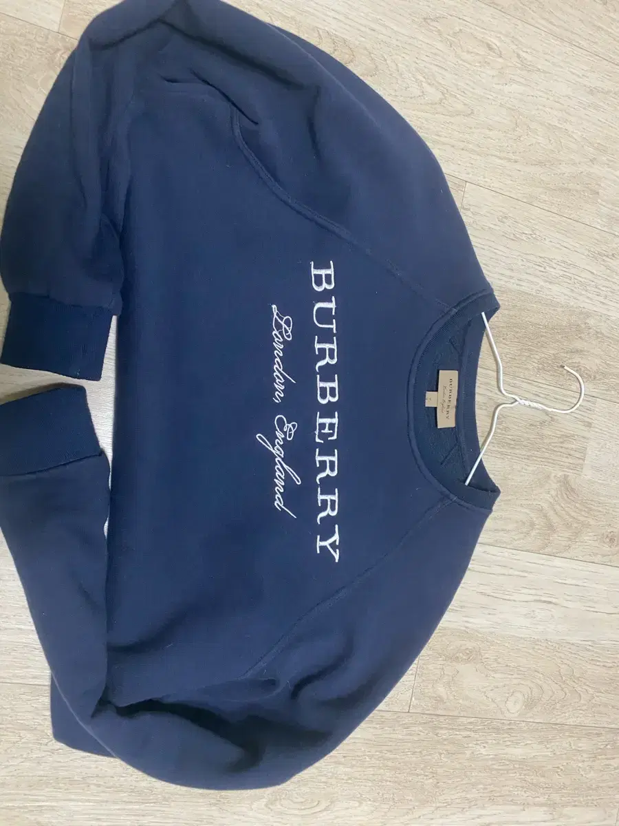 Genuine Burberry Man-to-Man