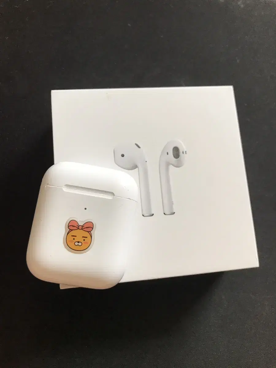 AirPods 2