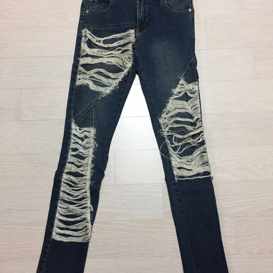 Cheap Monday 칩먼데이 데님 팬츠