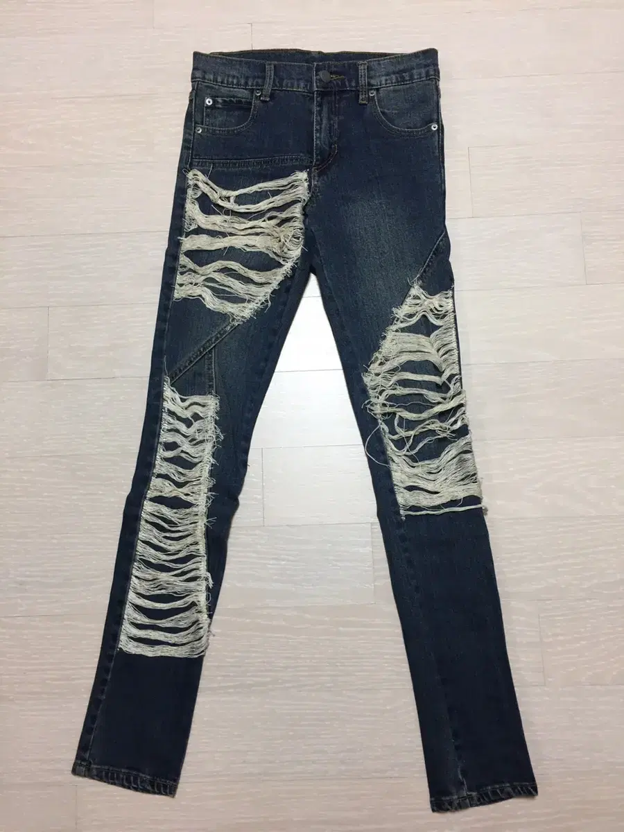 Cheap Monday 칩먼데이 데님 팬츠