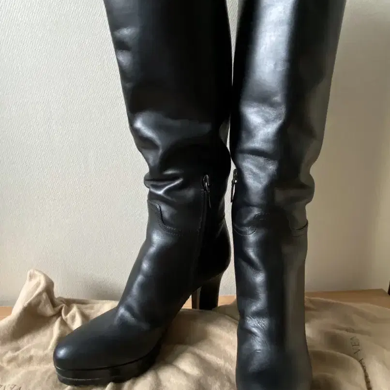 bottega veneta boots