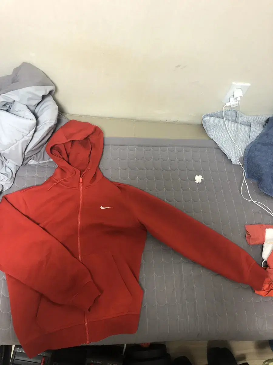 Nike Hooded Zip-Up (Red/L)