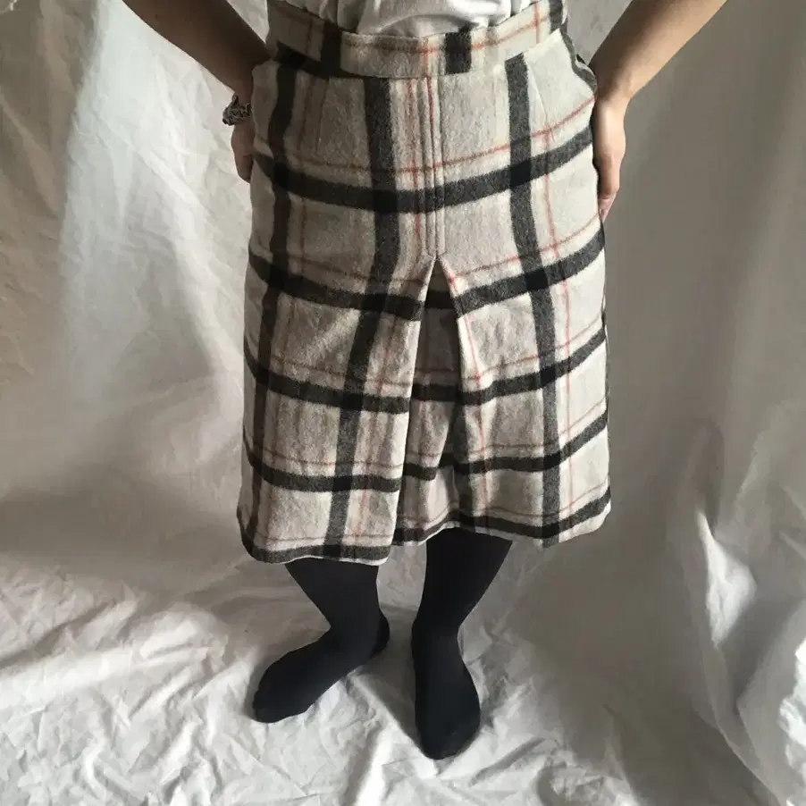 vintage check wool skirt🖤