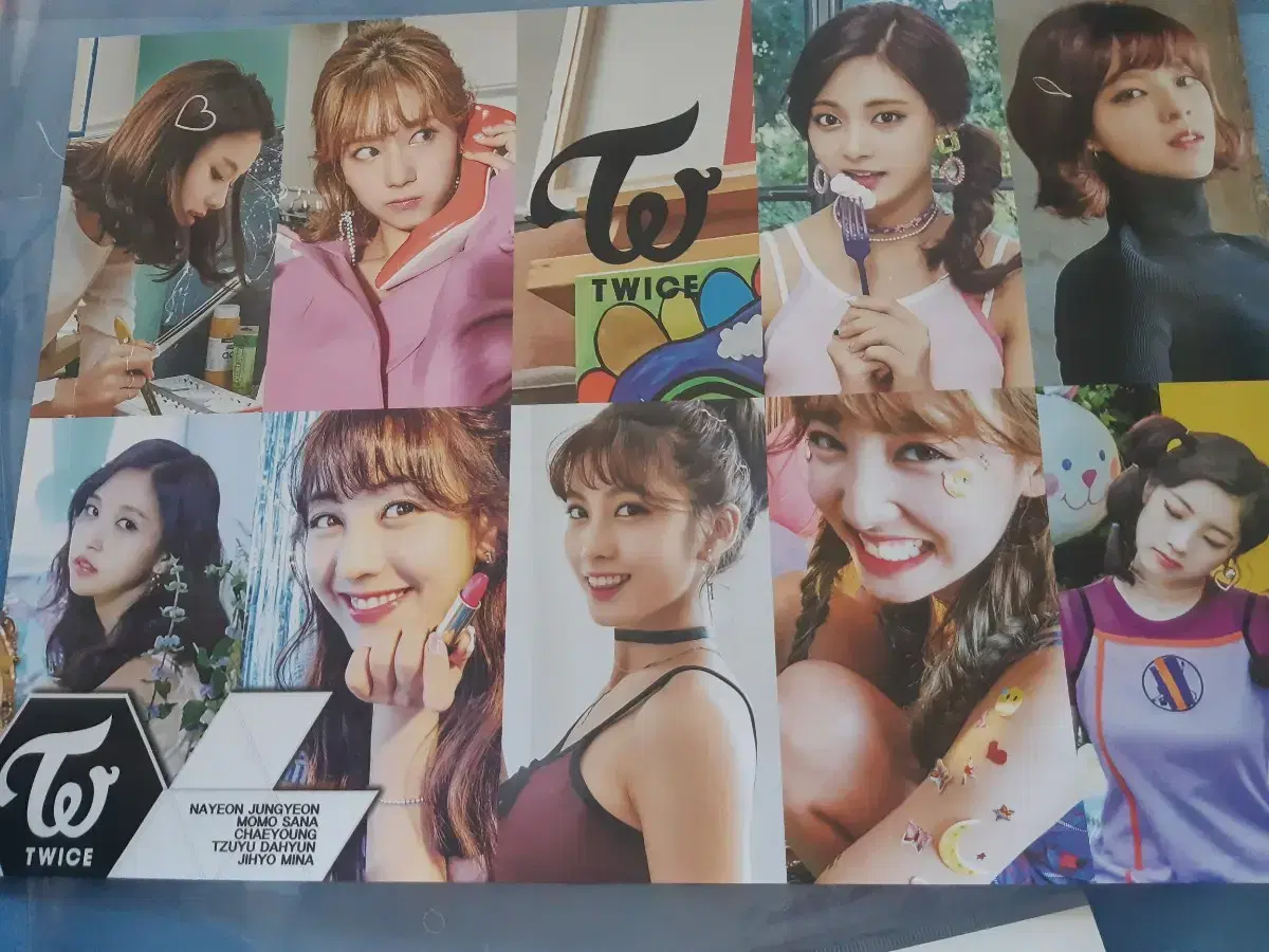 Twice poster (11 photos)