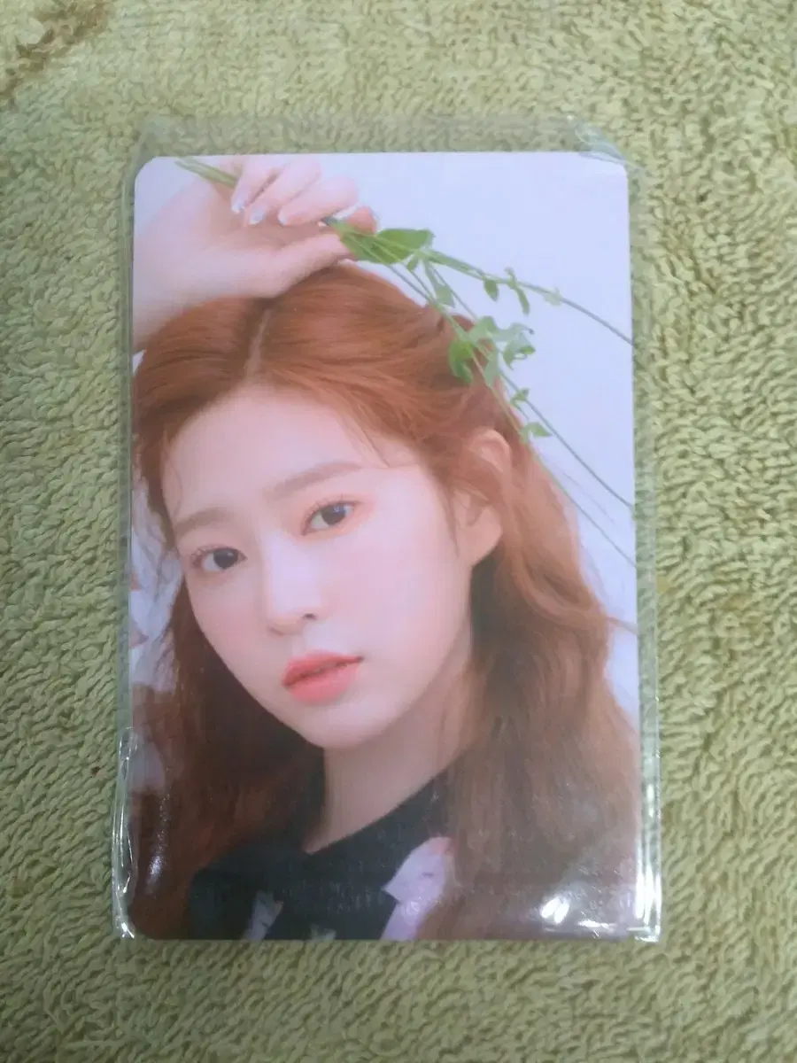 IZ*ONE popup store pre-order benefit photocard minjoo WTS