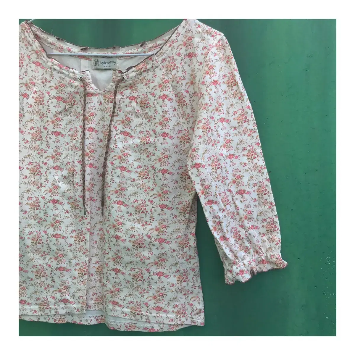 vintage flower T-shirt