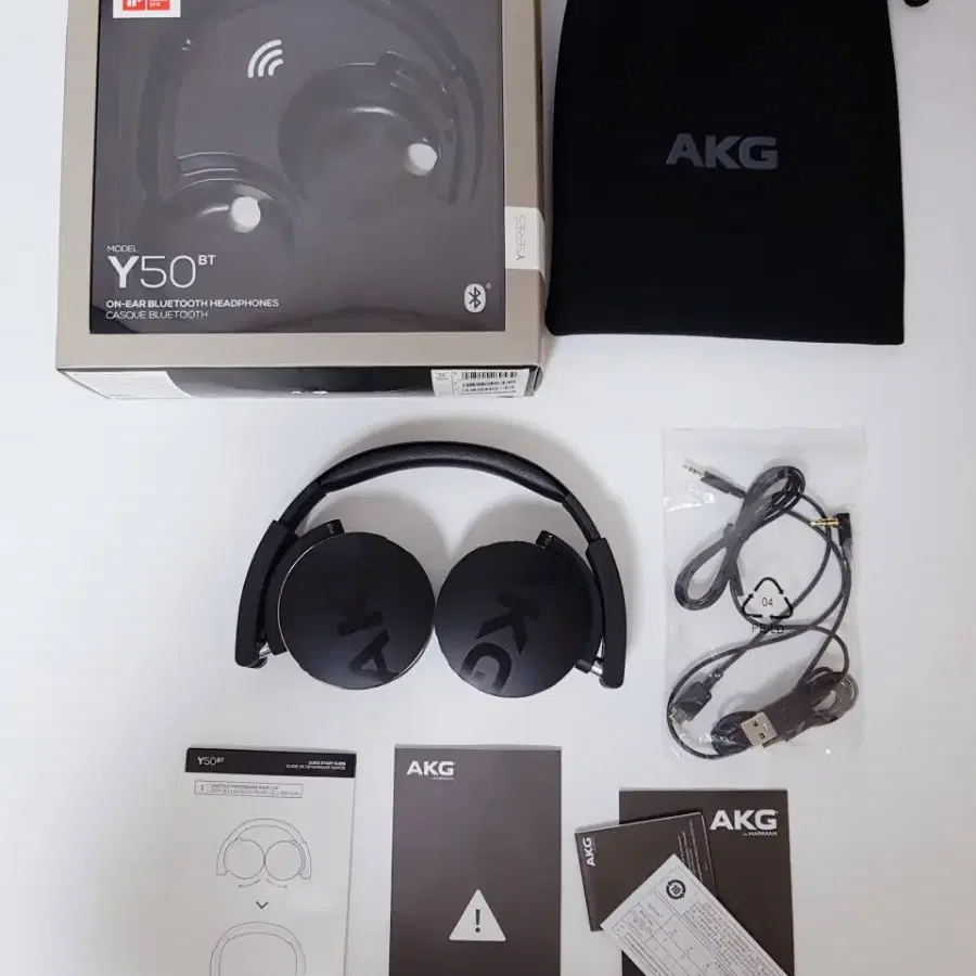 블루투스만 안되는 akg y50bt 풀박 팝니다. 가격 절충가능