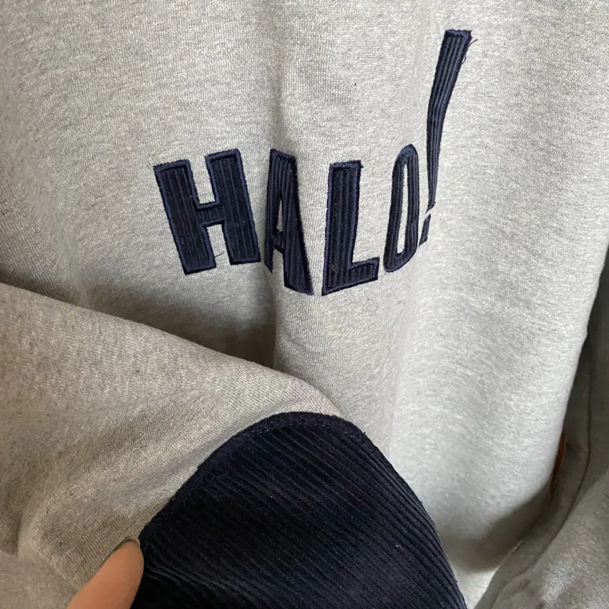 HALO 기모 패치 맨투맨