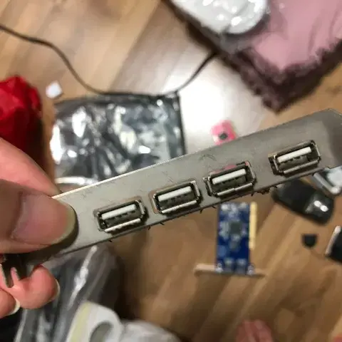 외장 USB 연장 포트