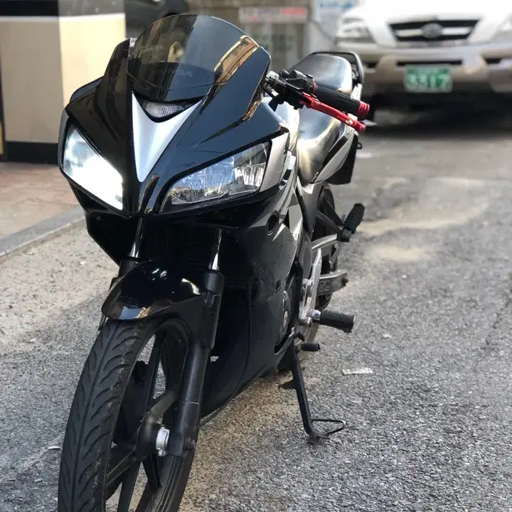 cbr125cc 2010년식 최저가 판매합니다