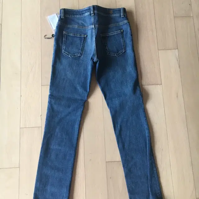 알렉산더맥퀸 청바지 (size28)