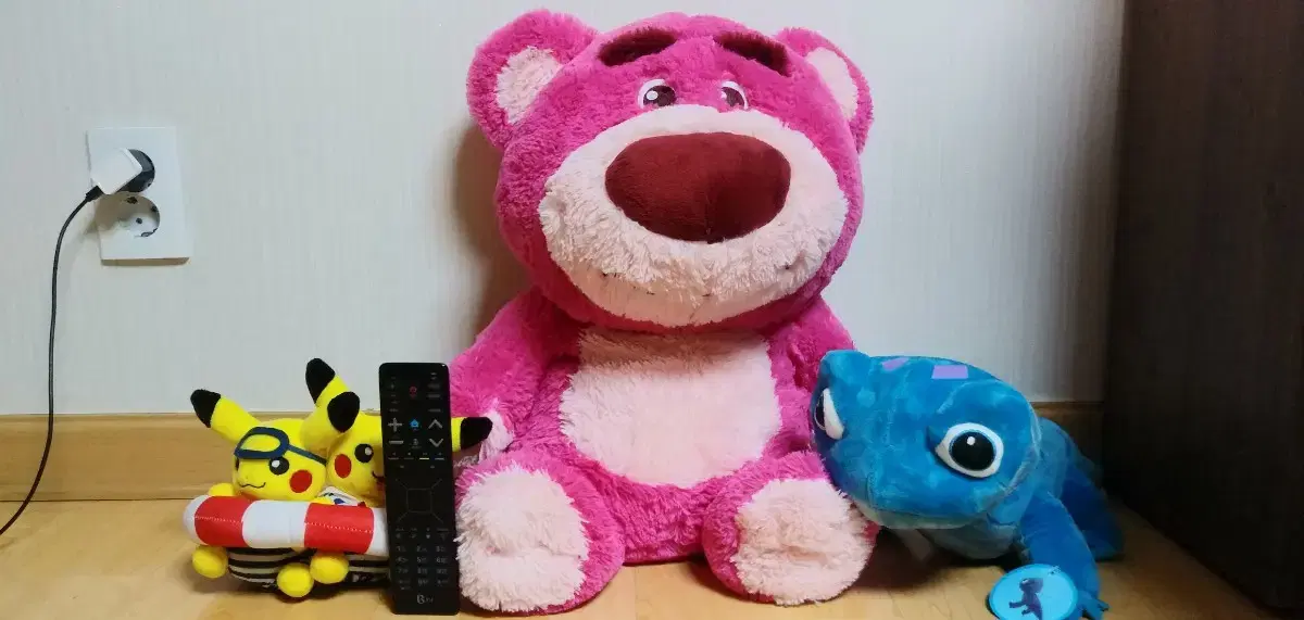 Lowest price ever!! Lew's Bear! Doll!! Pikachu! Frozen