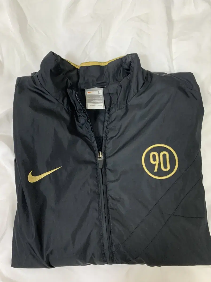 NIKE Windbreaker