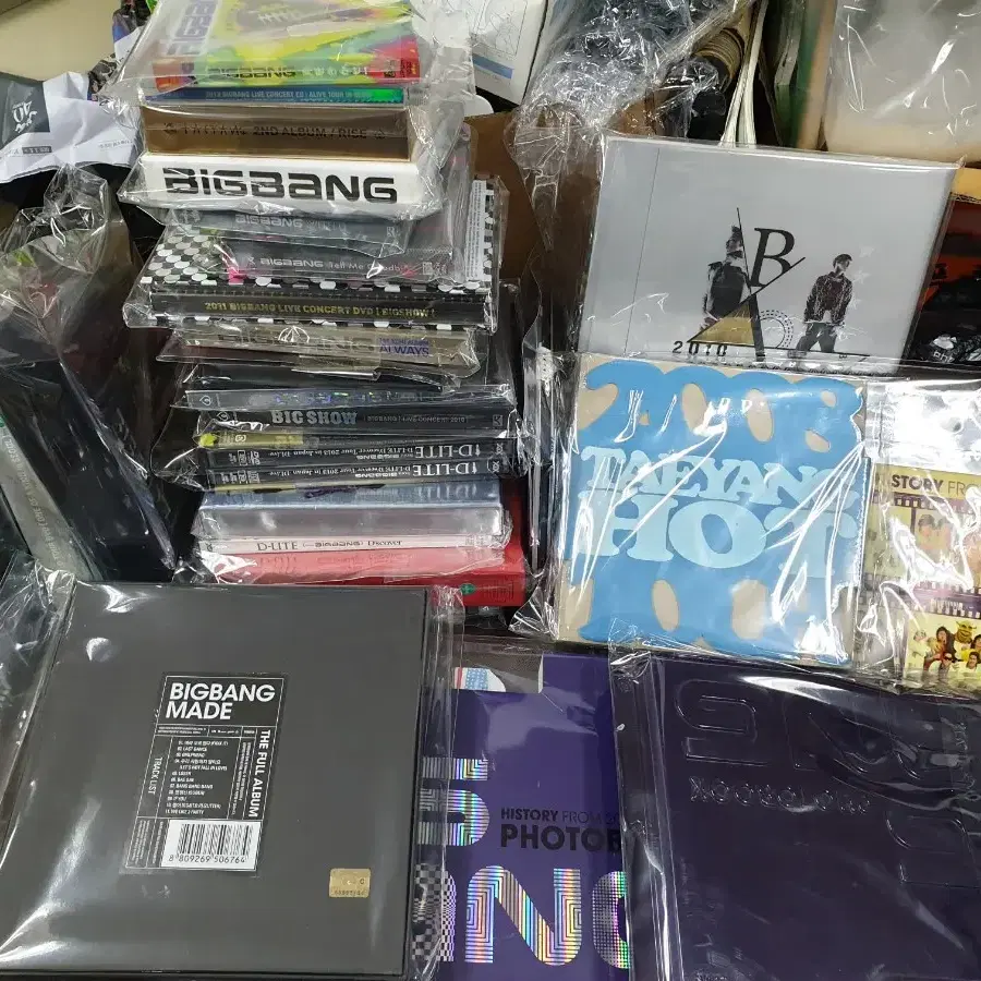 BIGBANG 빅뱅 CD,DVD약35점+포토북2개+기타