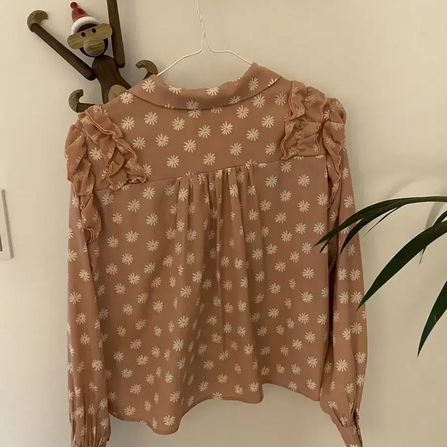 lmml studio egg flower blouse