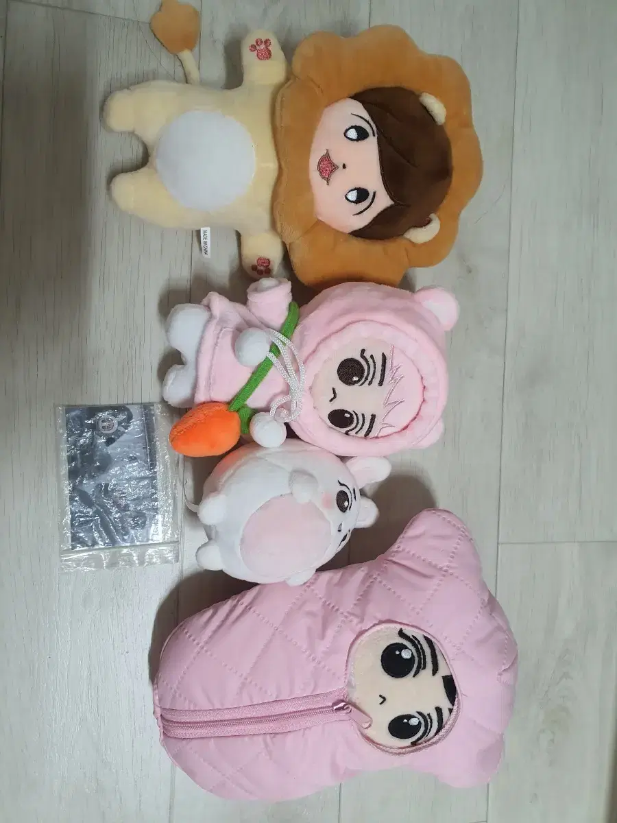 Exo doll bulk sell it.