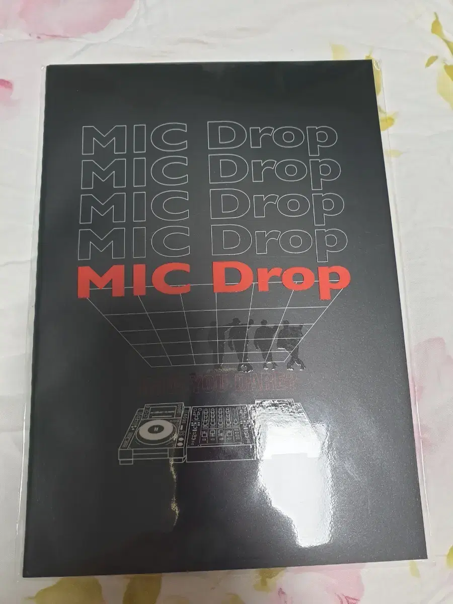 Official Goods Microphone Drop A5 Note