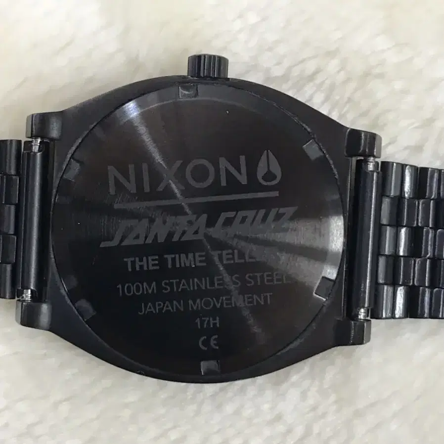 닉슨 산타쿠르즈(NIXON santa cruz) 시계