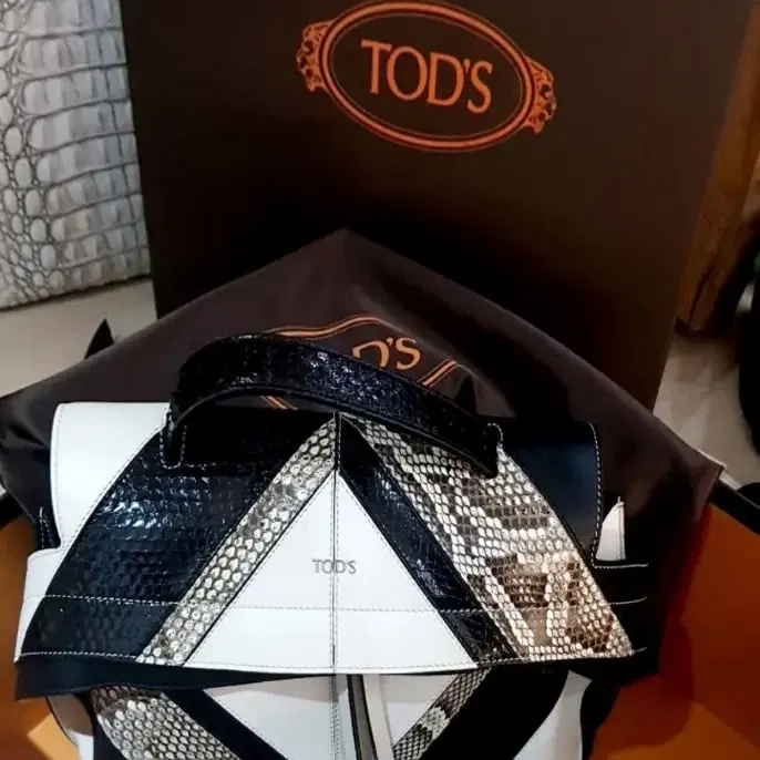 TOD'S 리미티드백