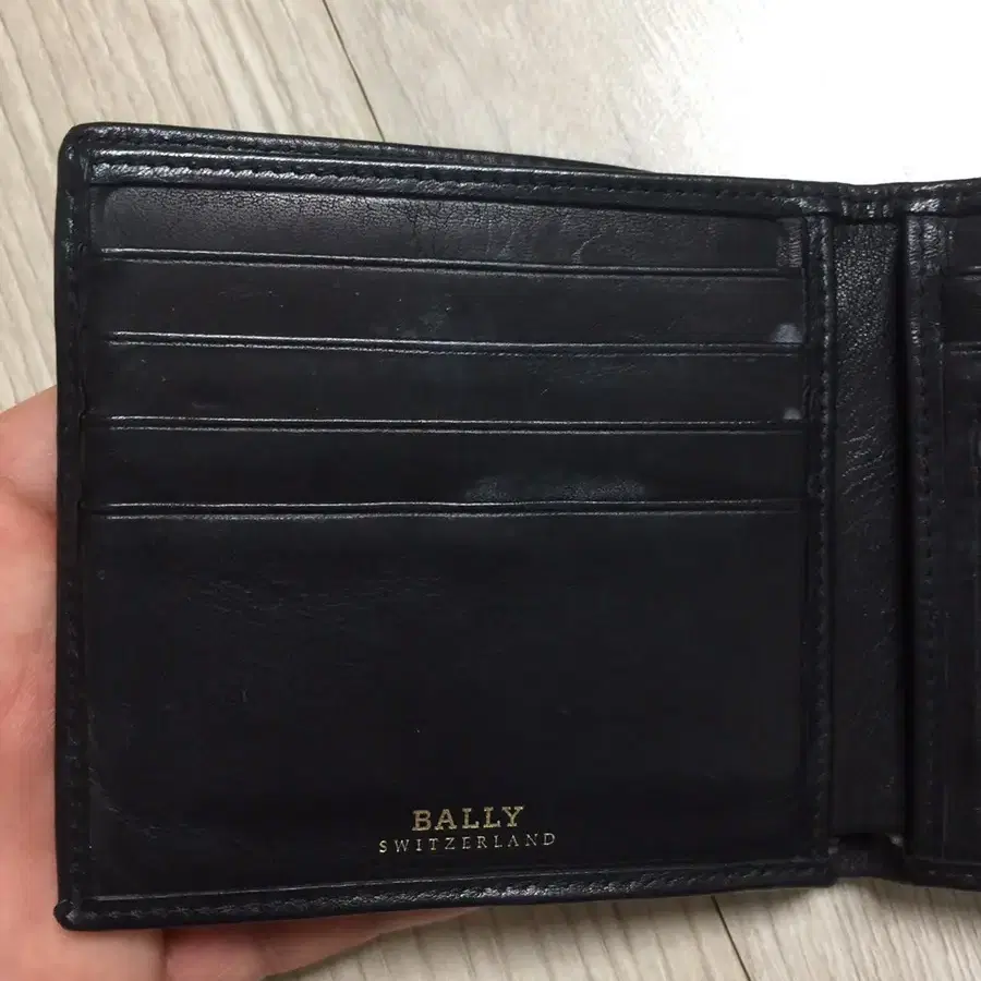 정품 발리 BALLY 반지갑