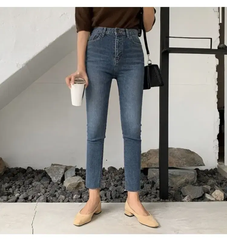 Melrose Mood Vahn Hai Denim Pants