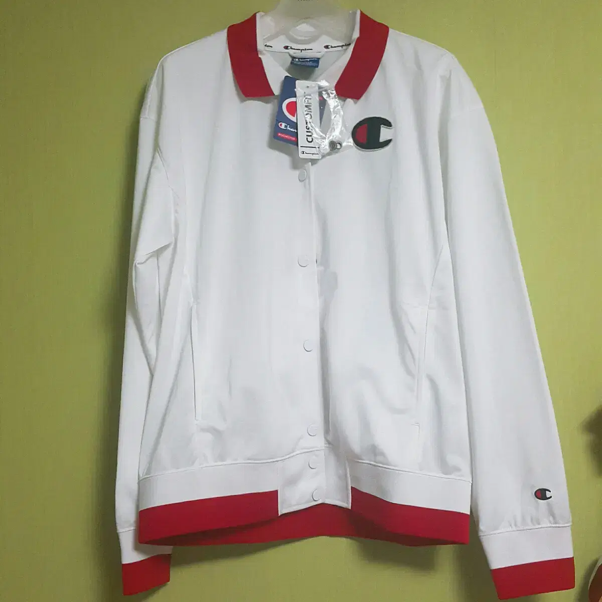 (New) Genuine Champion Coach Jacket White L