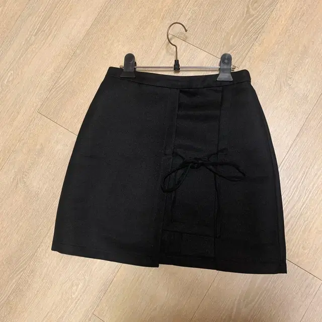 마가린핑거스 ribon skirt