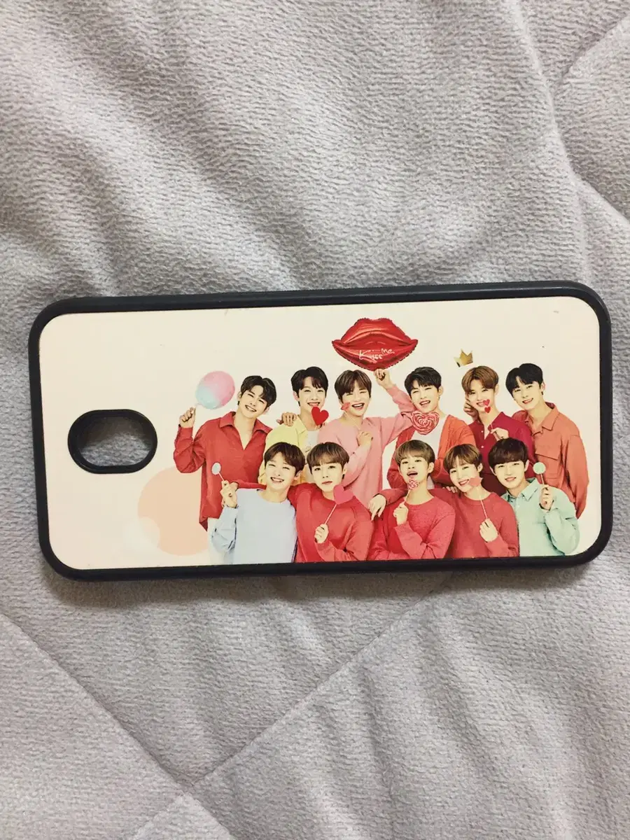 Galaxy J7 wanna one phone case takpo