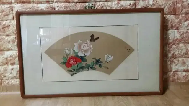 □ (꽃과나비가 그려진 ) 부채그림