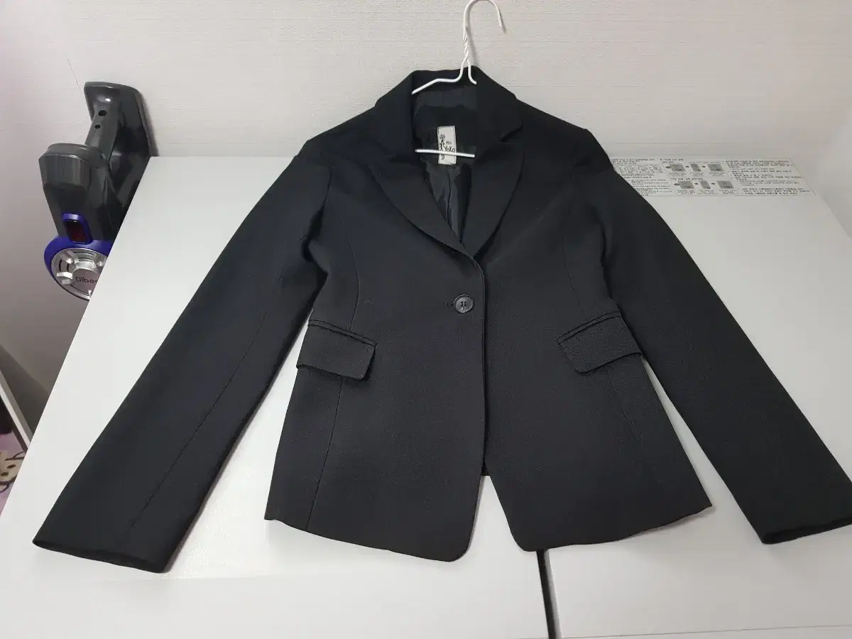 Basic suit jacket