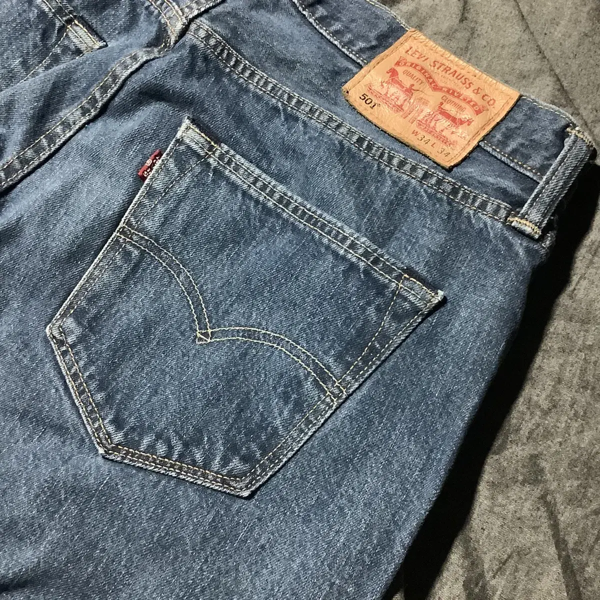 LEVIS 501 blue denim pants Sz 34X34