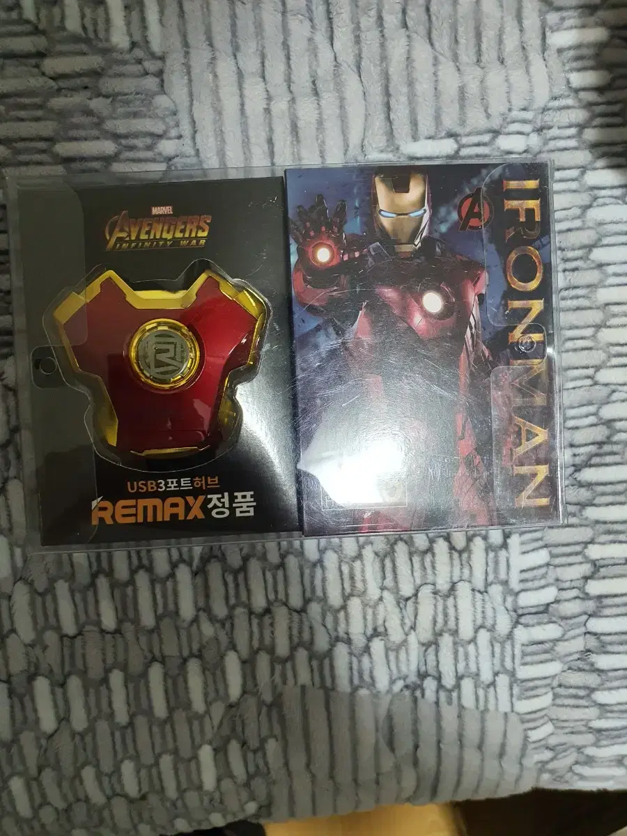 Marvel Iron Man USB port 3-wire