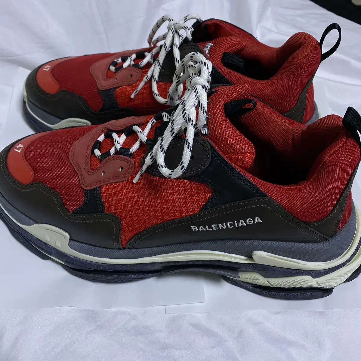 BALENCIAGA tripleS 데드풀 새상품