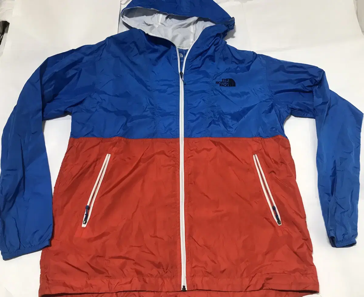 The North Face Windbreaker 100