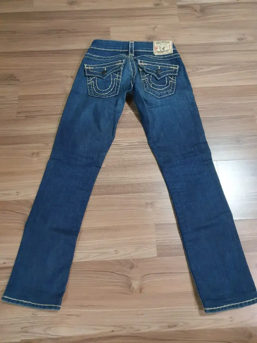 True jeans