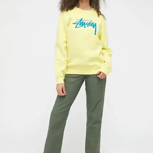 stussy x UO 스투시 스탁로고 크루넥