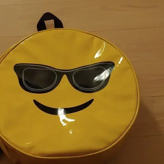 omighty omweekend 이모지emoji  가방 backpack