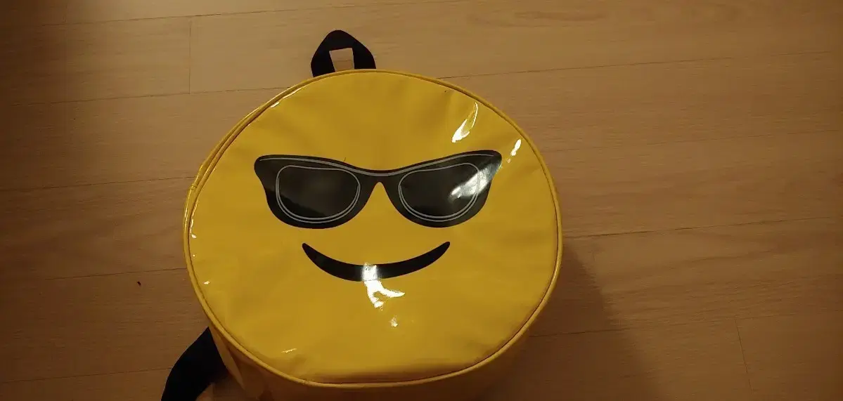 omighty omweekend 이모지emoji  가방 backpack